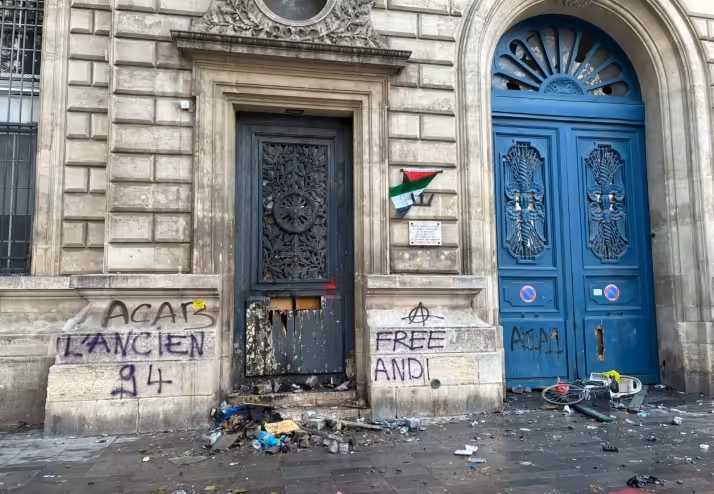 A Soriano in Paris: "Seeing a historic building burn and businesses looted is tremendously sad" - SoriaNoticias