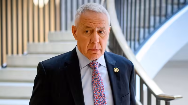 A growing number of prominent Republicans are endorsing Democrats in 2026