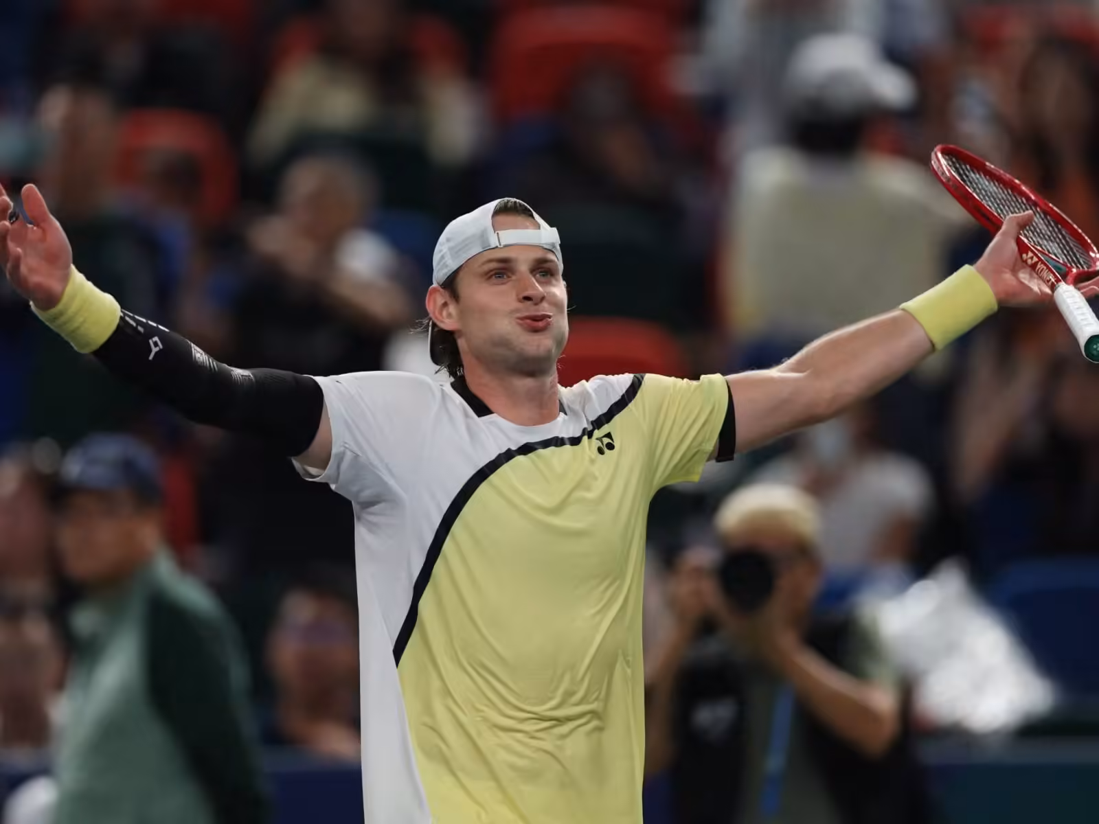 Bergs stuns Alcaraz in Shanghai as Zverev claims year’s top tennis ranking | Tennis