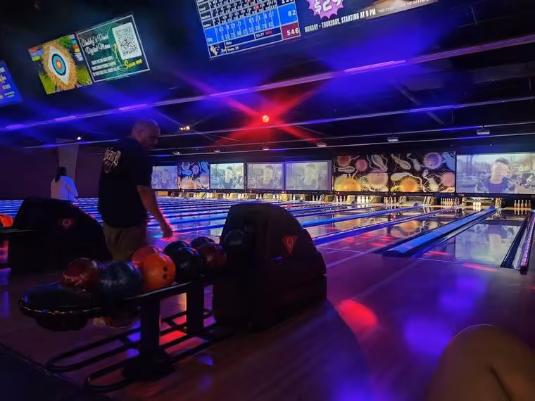 Bowling alley, entertainment complex eyed for Hilo