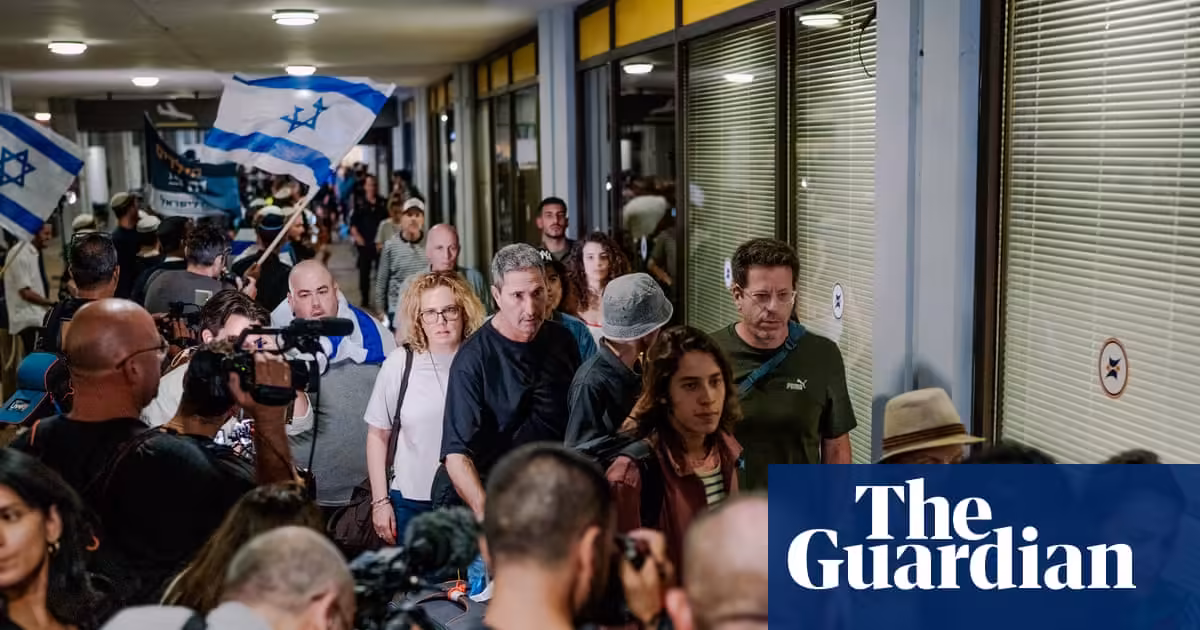 Co-pilot in flight stabbing had ‘Islamic radical indoctrination’, says Netanyahu | Flydubai plane incident