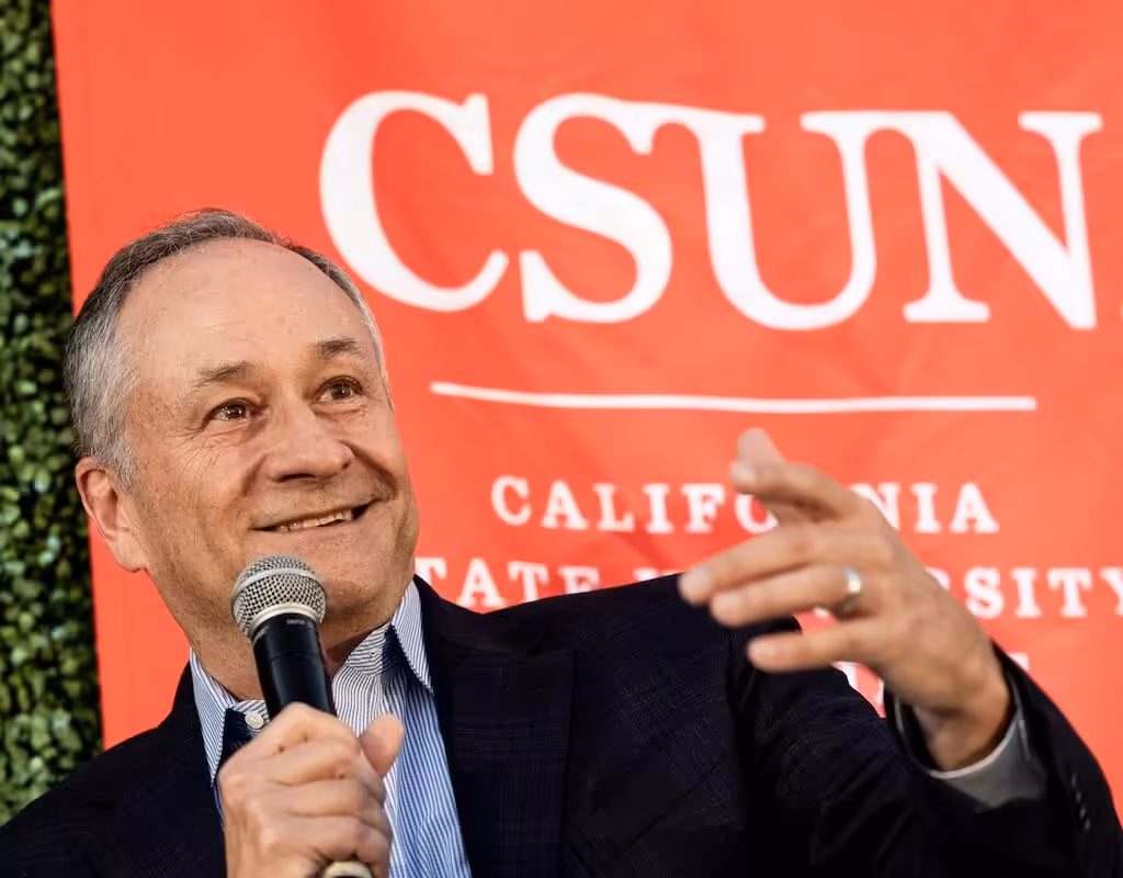 Doug Emhoff Discusses AI and the Entertainment Industry at CSUN Alumni Event