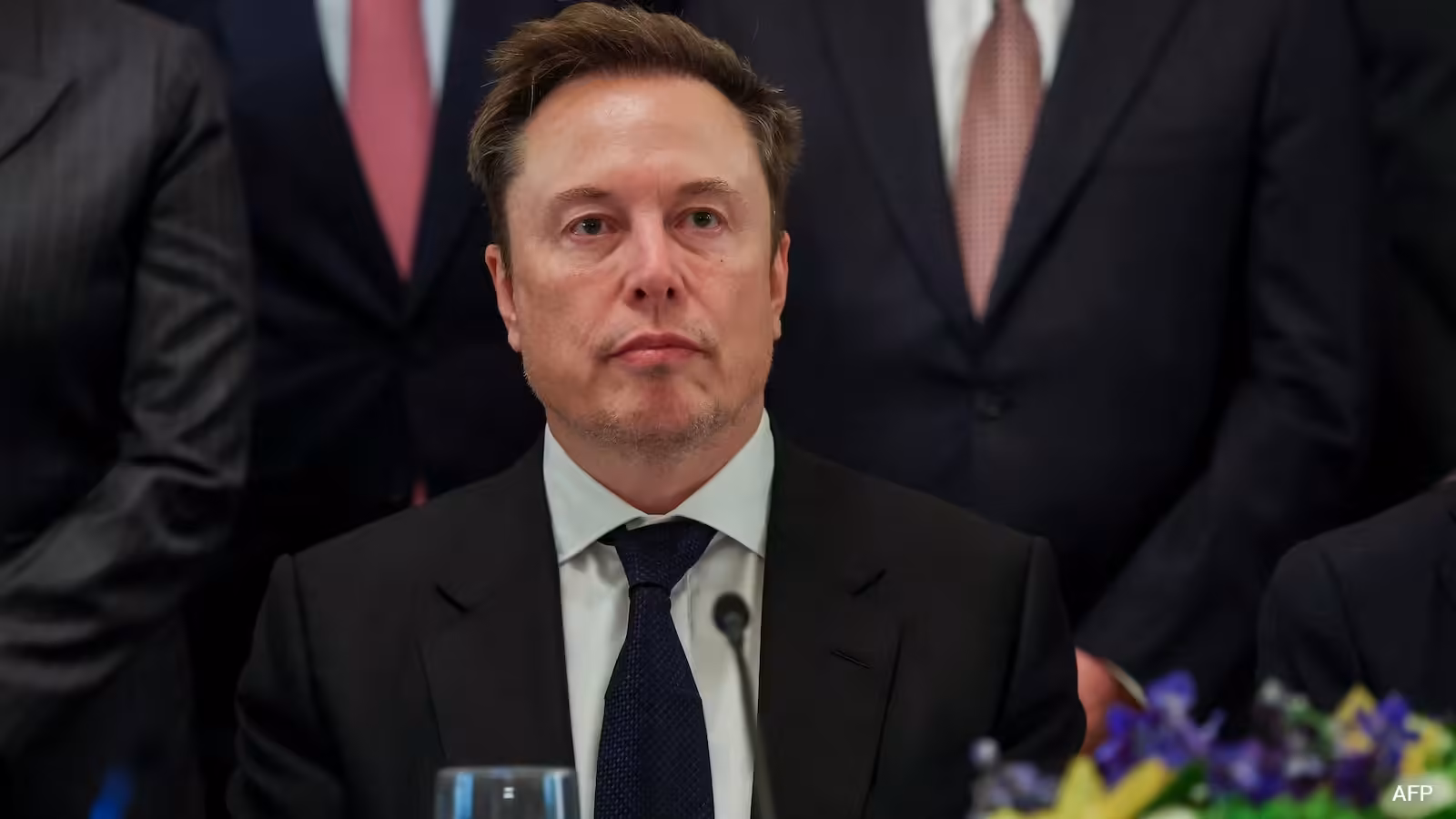 Elon Musk Accuses Mukesh Ambani's Online Supporters Of Absurd Hypocrisy, Ridiculous Arguments Amid Starlink-Reliance Row