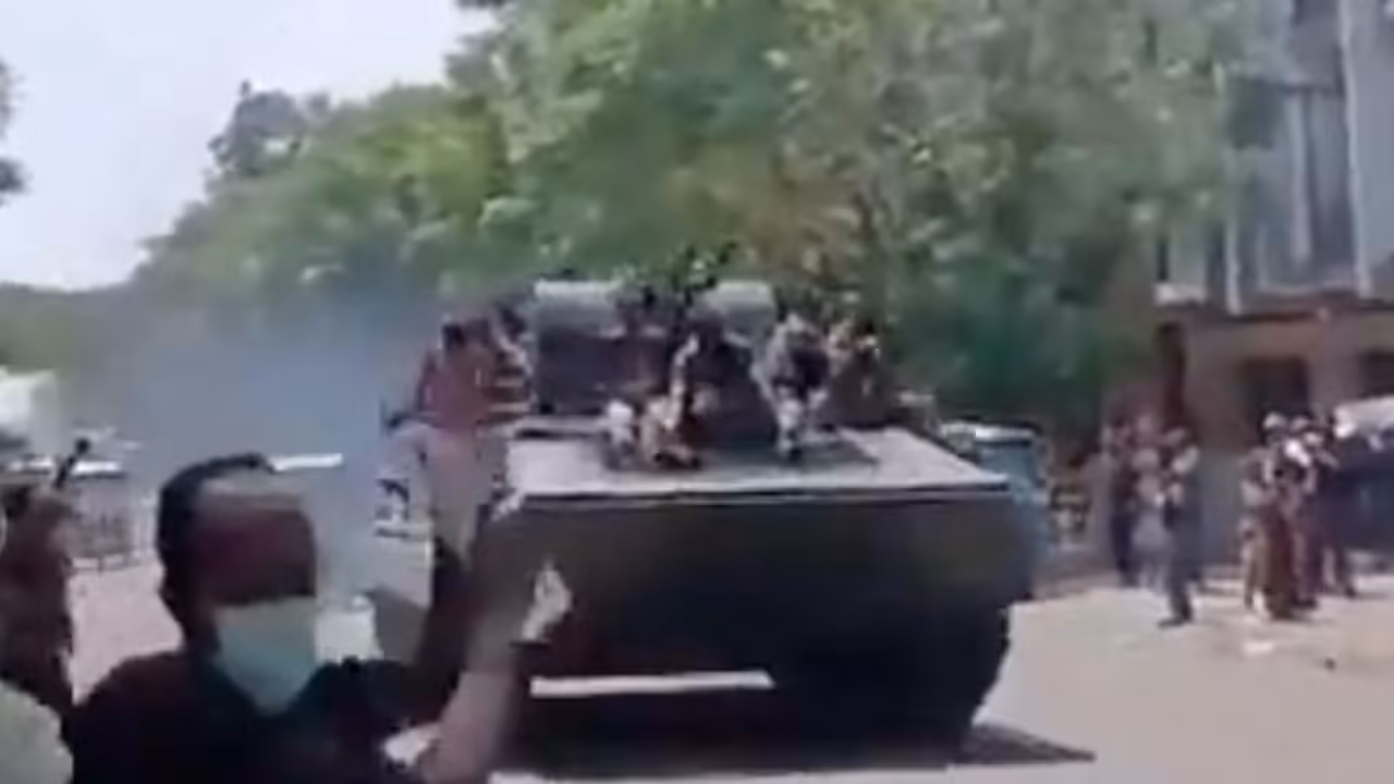 Ethiopia and Eritrea sever diplomatic ties as northern fighting escalates