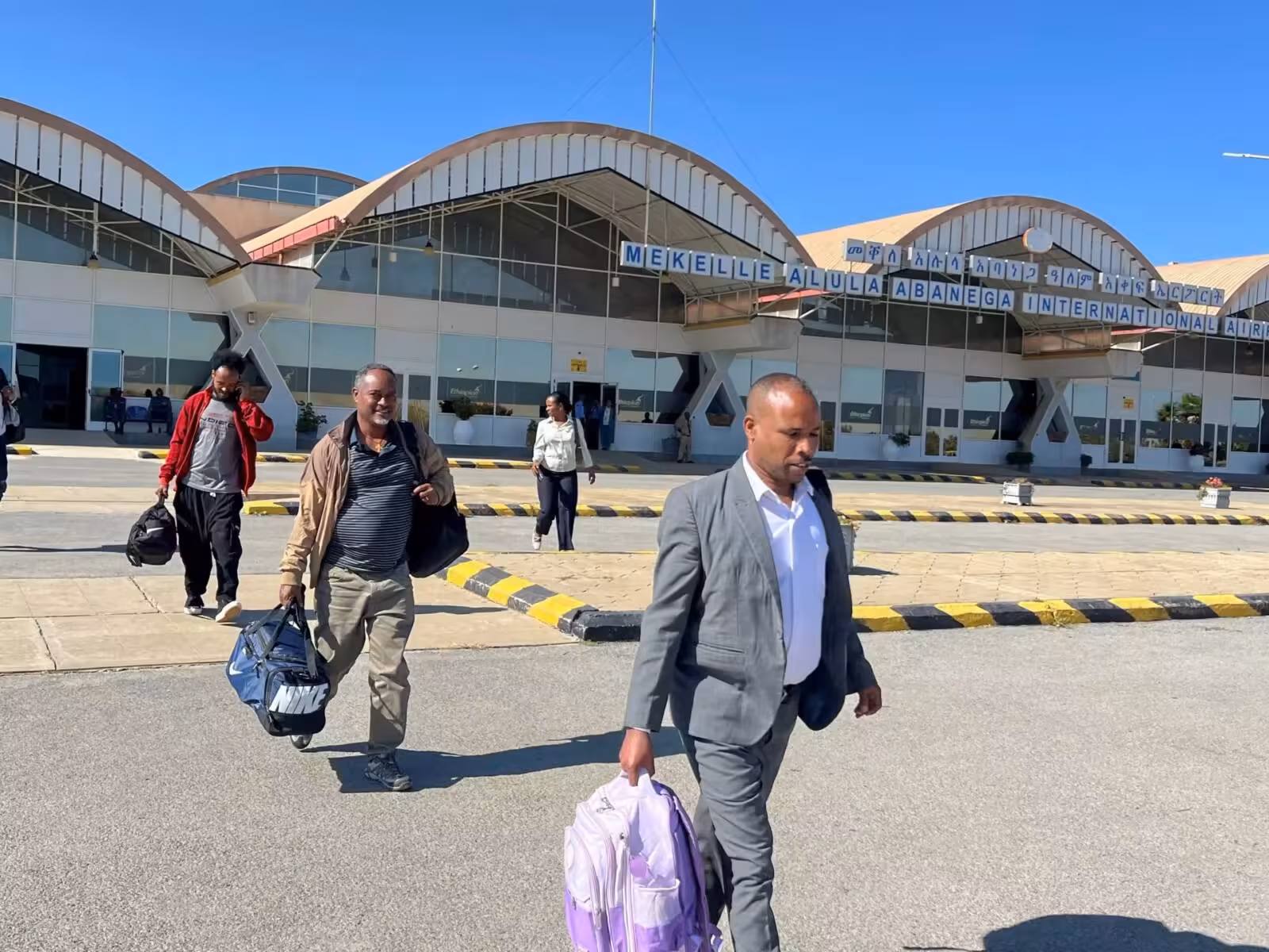 Ethiopian forces enter strategic Tigray town of Adwa, witnesses say | Abiy Ahmed News