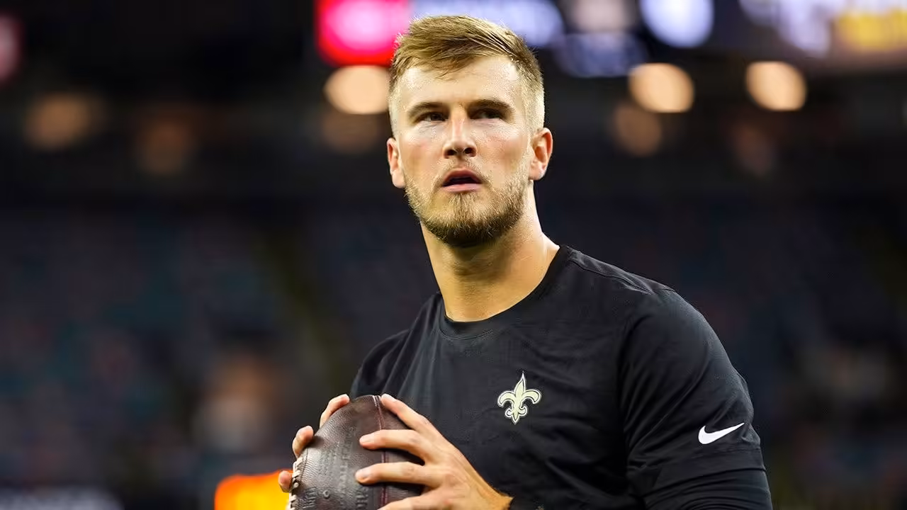 Fans roast ESPN's 'Shough Flow' caption ahead of Saints-Falcons on Monday Night Football