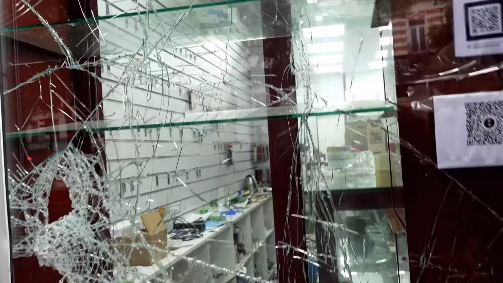 France riots leave thousands of businesses damaged | Newsfeed