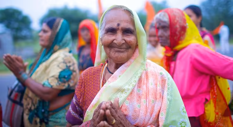 Global life expectancy bounces back to near pre-pandemic levels, WHO says