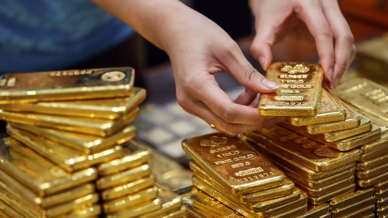 Gold demand grows as AI drives semiconductor and data center uses