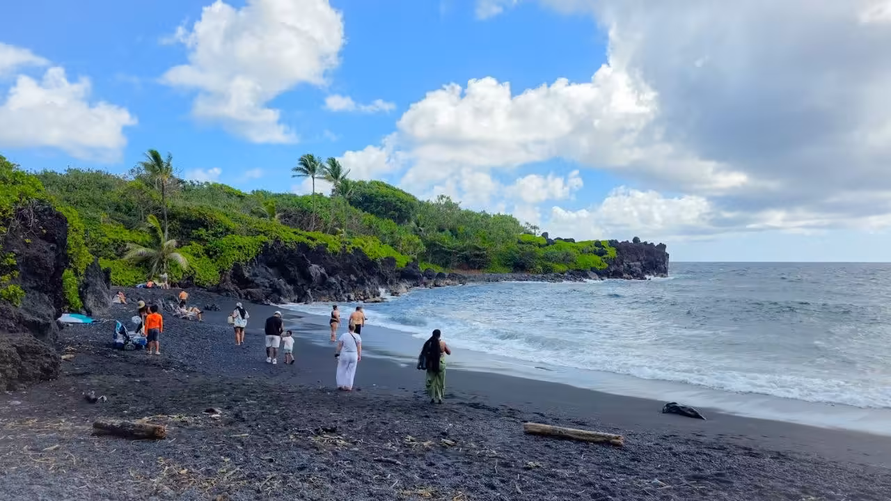 Hawaii Travel Costs Are Splitting Visitors By Budget