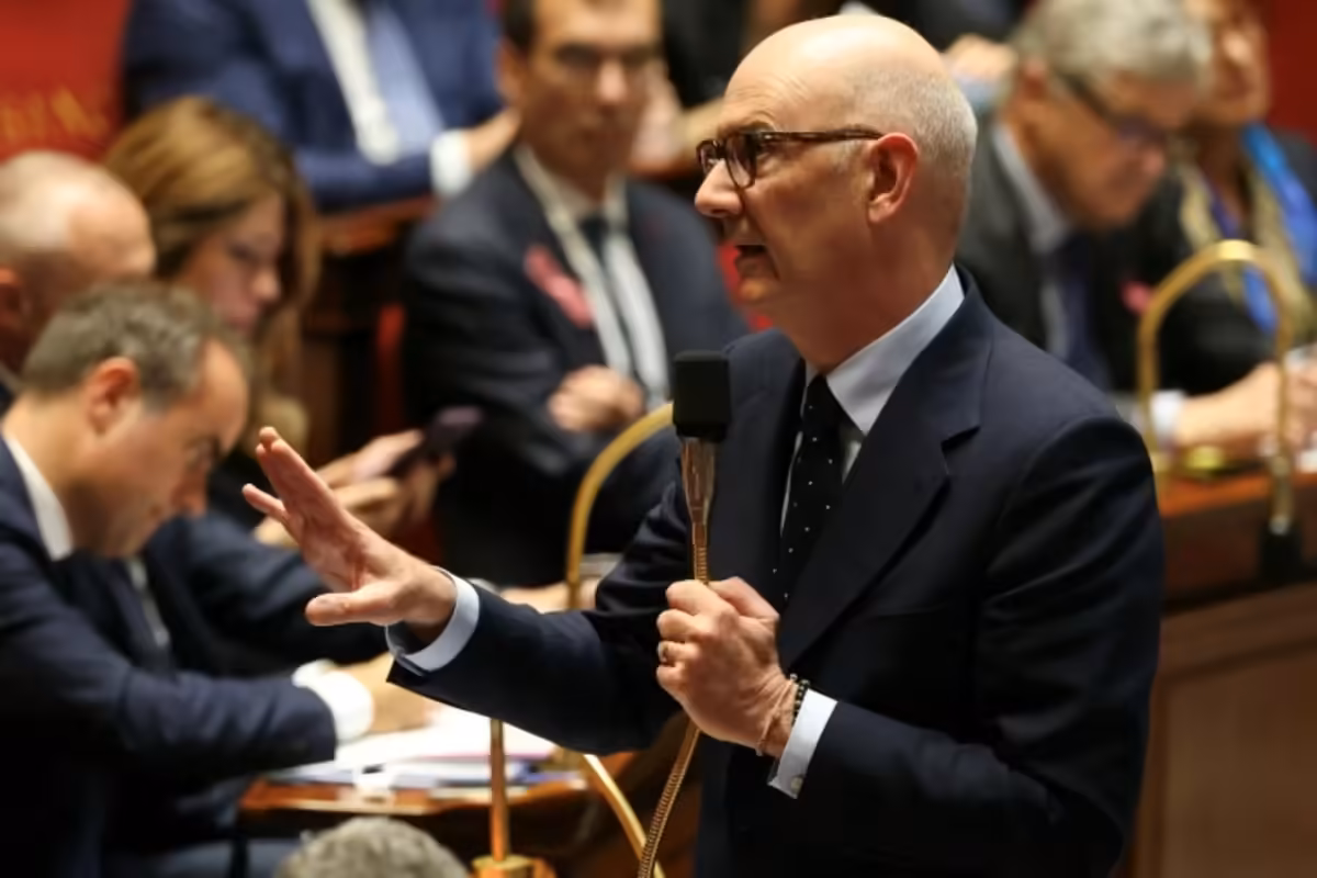 Higher borrowing costs an 'alarm signal' for France: finance minister