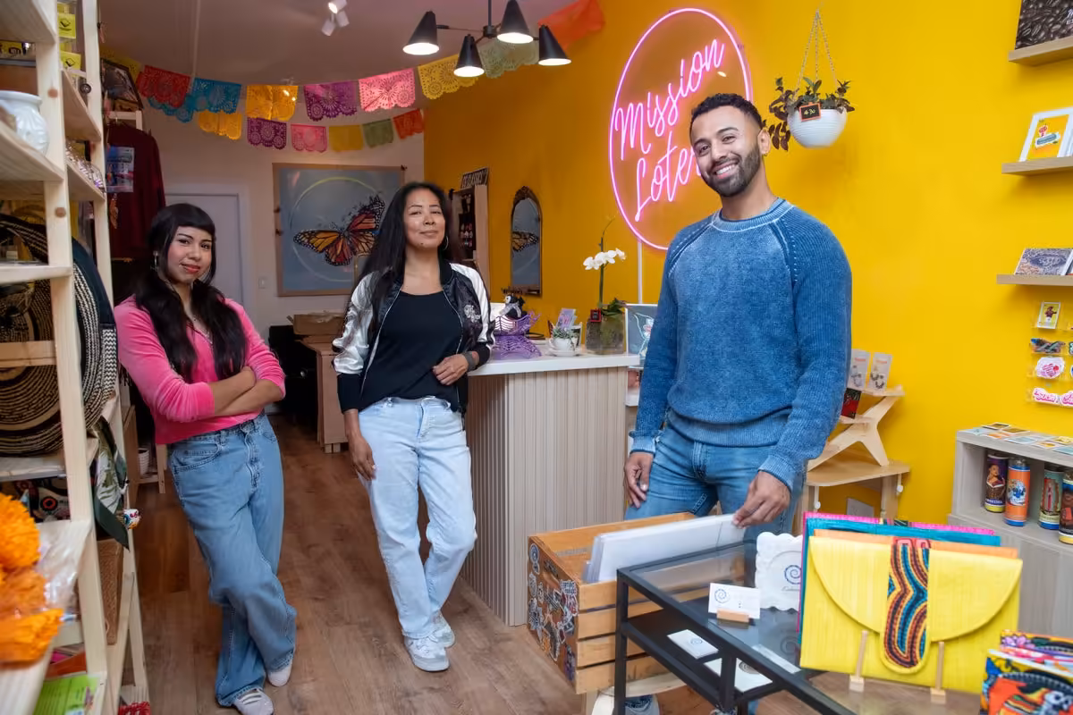 Hispanic organizations open their own locations to help small businesses