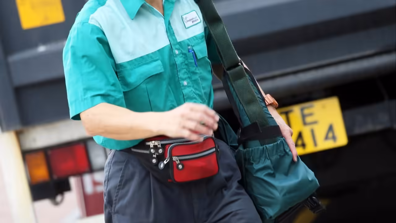 Hongkong Post contract staff to be prioritised for other civil service roles