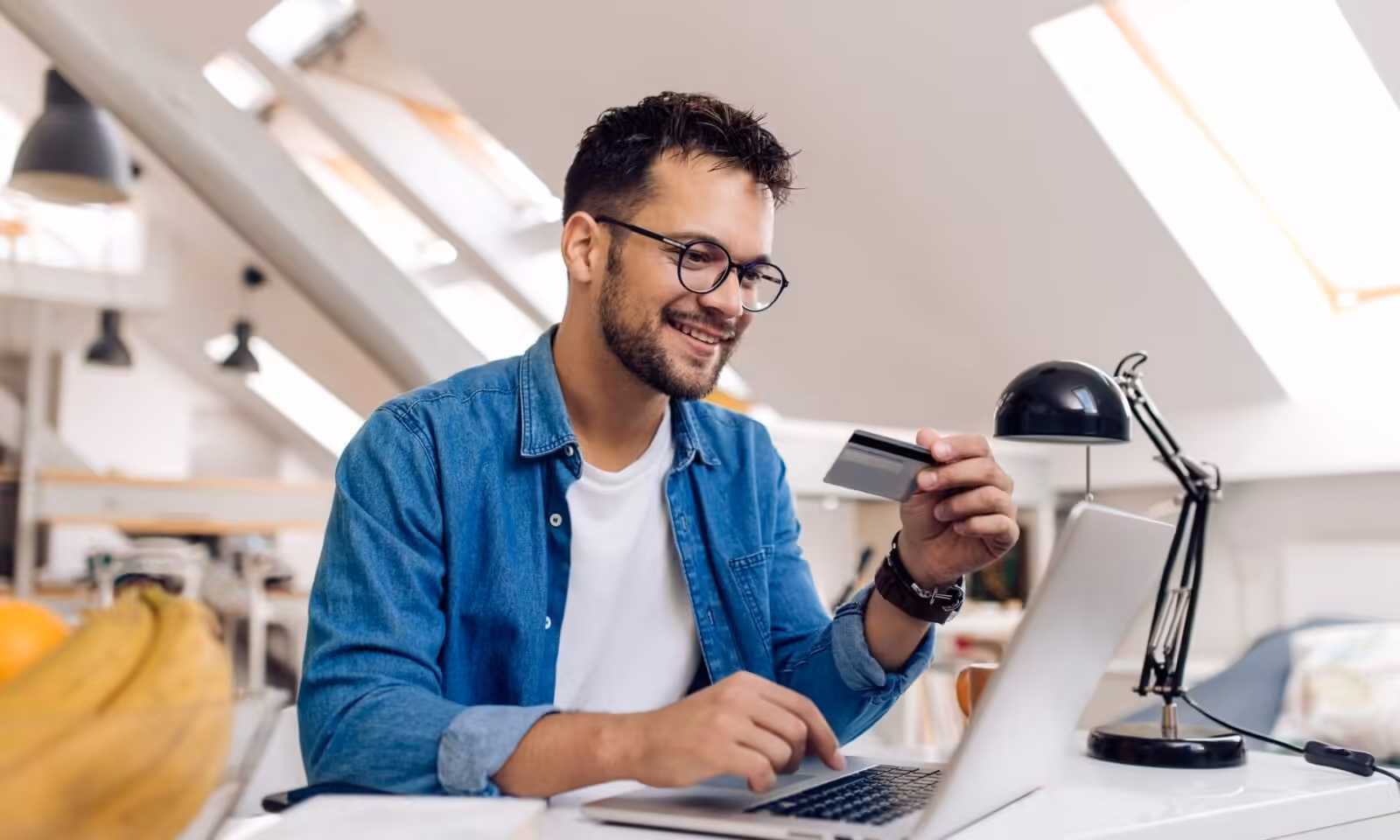 How Travel Credit Cards Work?