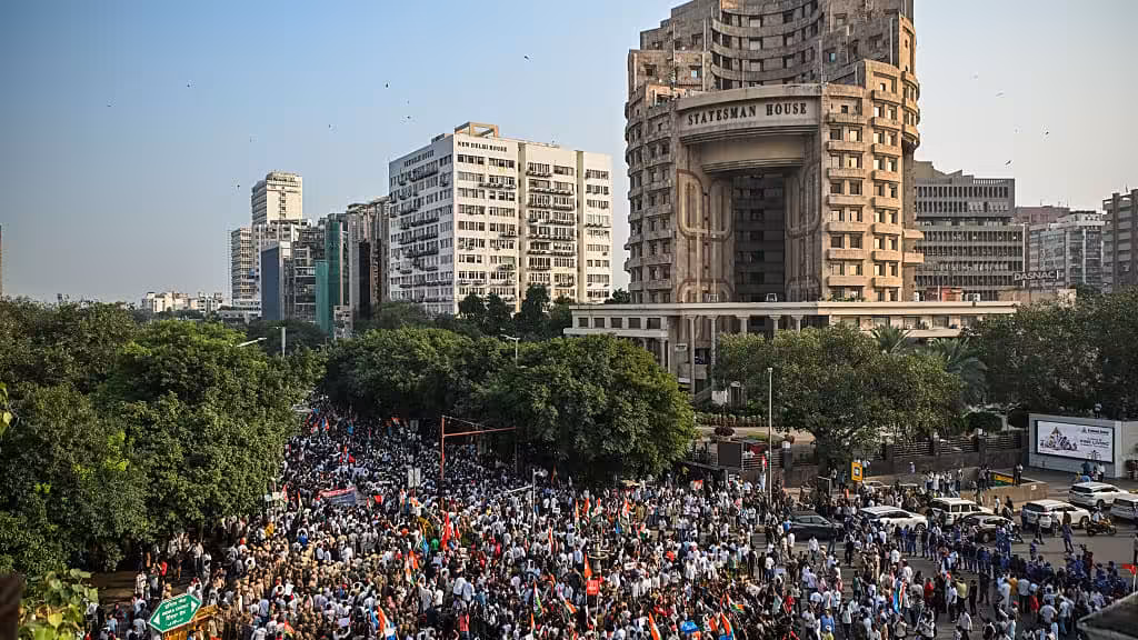 In India, a Dark Shadow Falls on Its Vaunted Elections