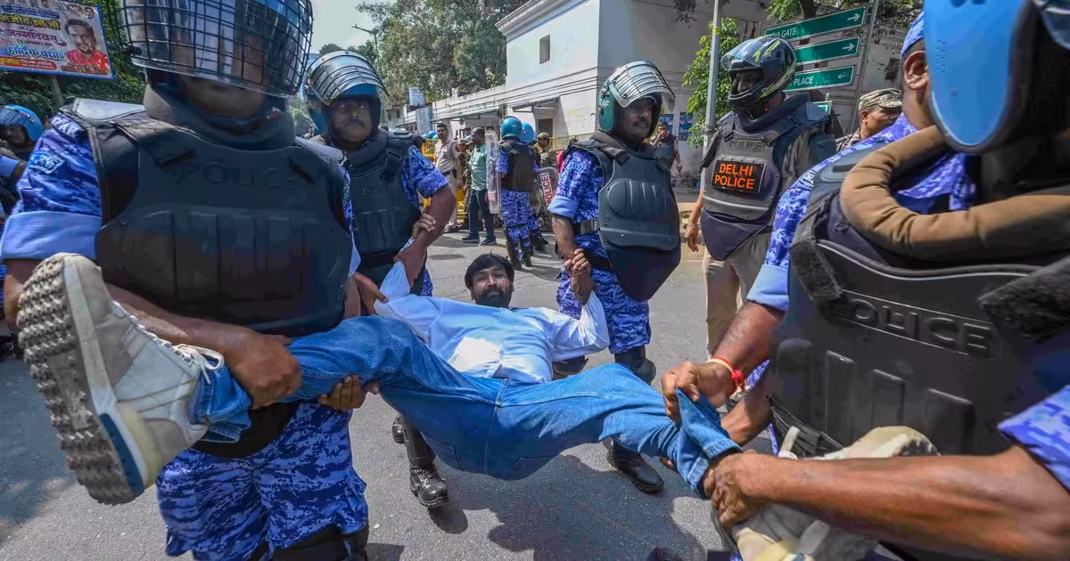 India: Thousands detained in crackdown on mass protests against electoral roll manipulation while activists and journalists are criminalised