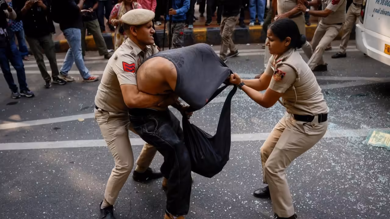 India’s cockroach party leaders freed as election chief protests mount