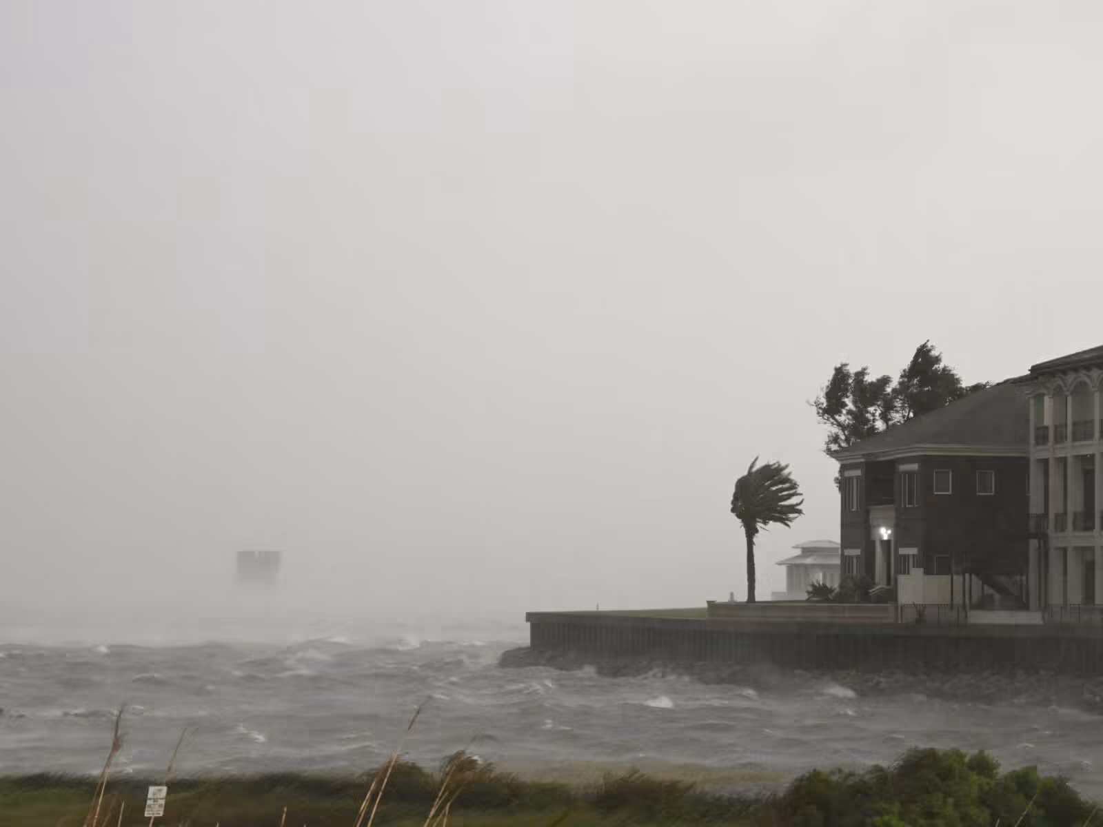 Isaias weakens after making landfall in US Gulf Coast as hurricane | Weather News