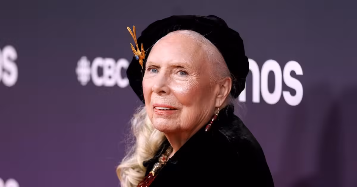 Joni Mitchell celebrates citizenship after 62 years living in the U.S.