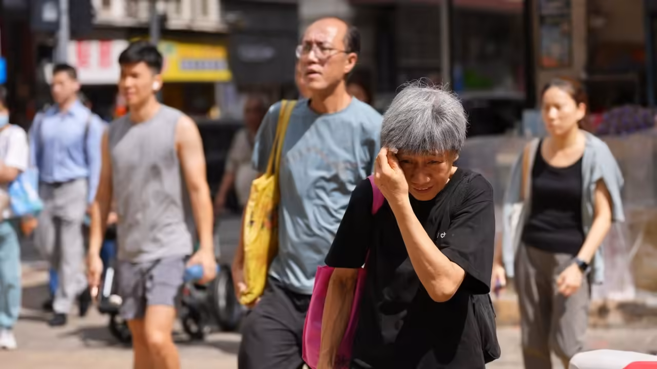 Lack of heat action plan leaves Hong Kong’s vulnerable residents at risk, experts warn