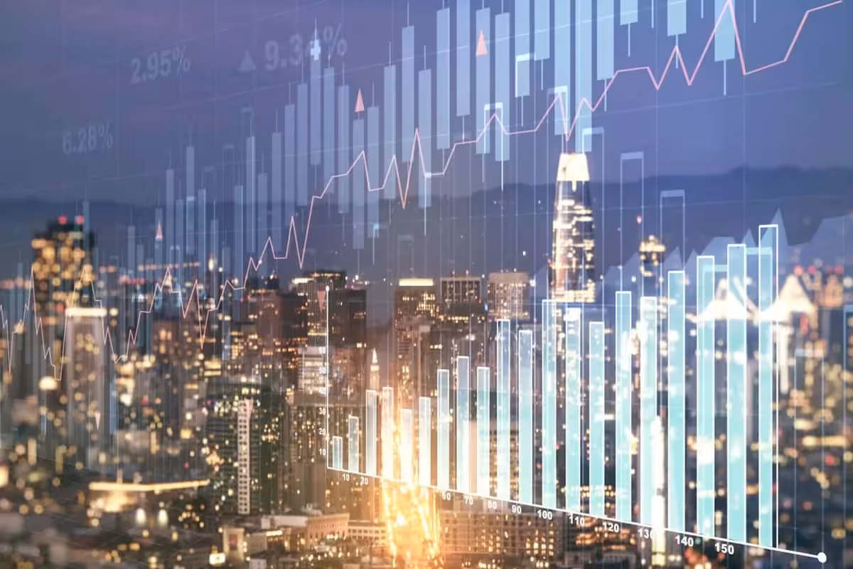 Lakeland Financial vs. First Busey: Which Bank Offers Better Long-Term Dividend Income?