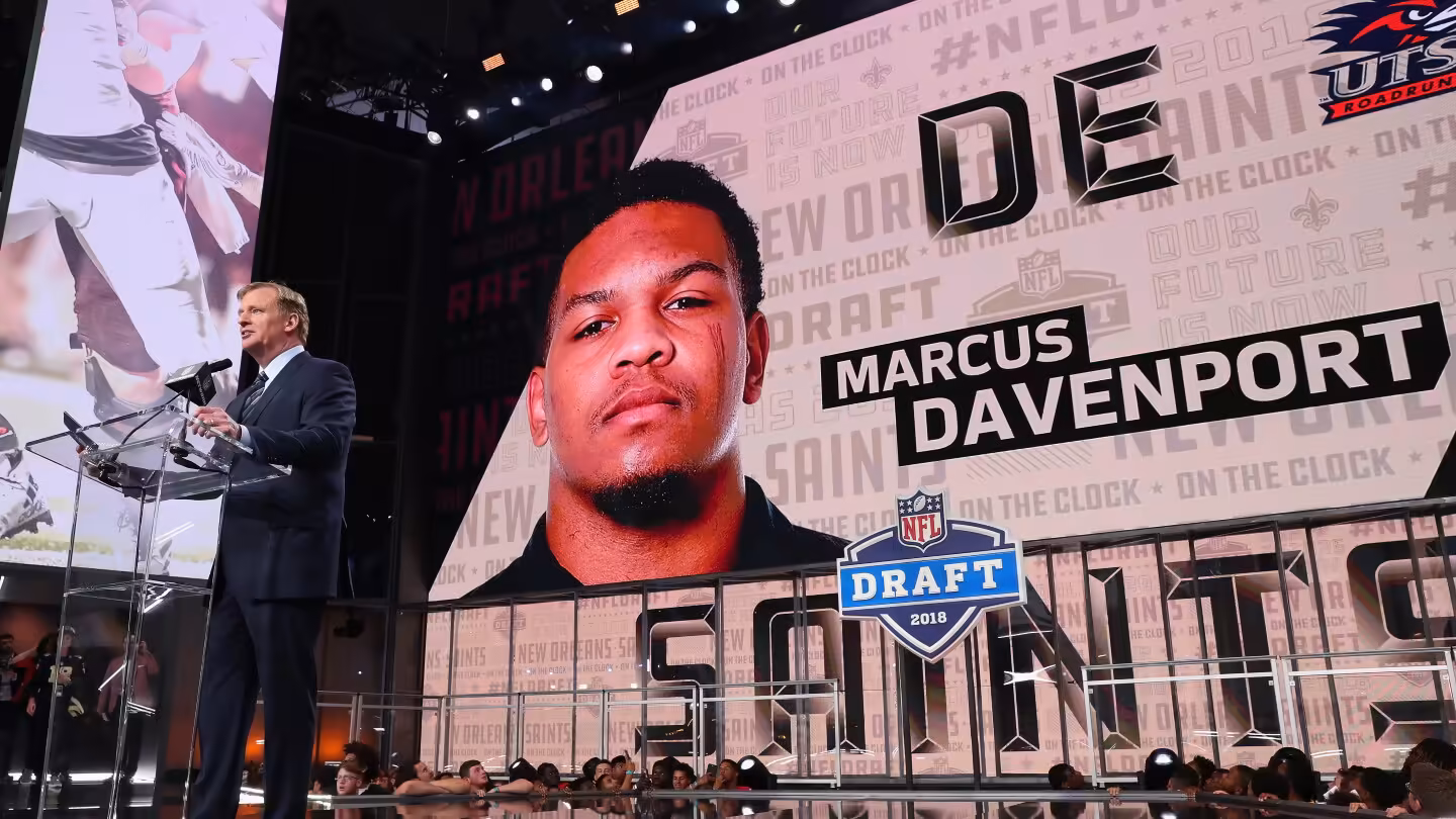 Marcus Davenport will retire from football