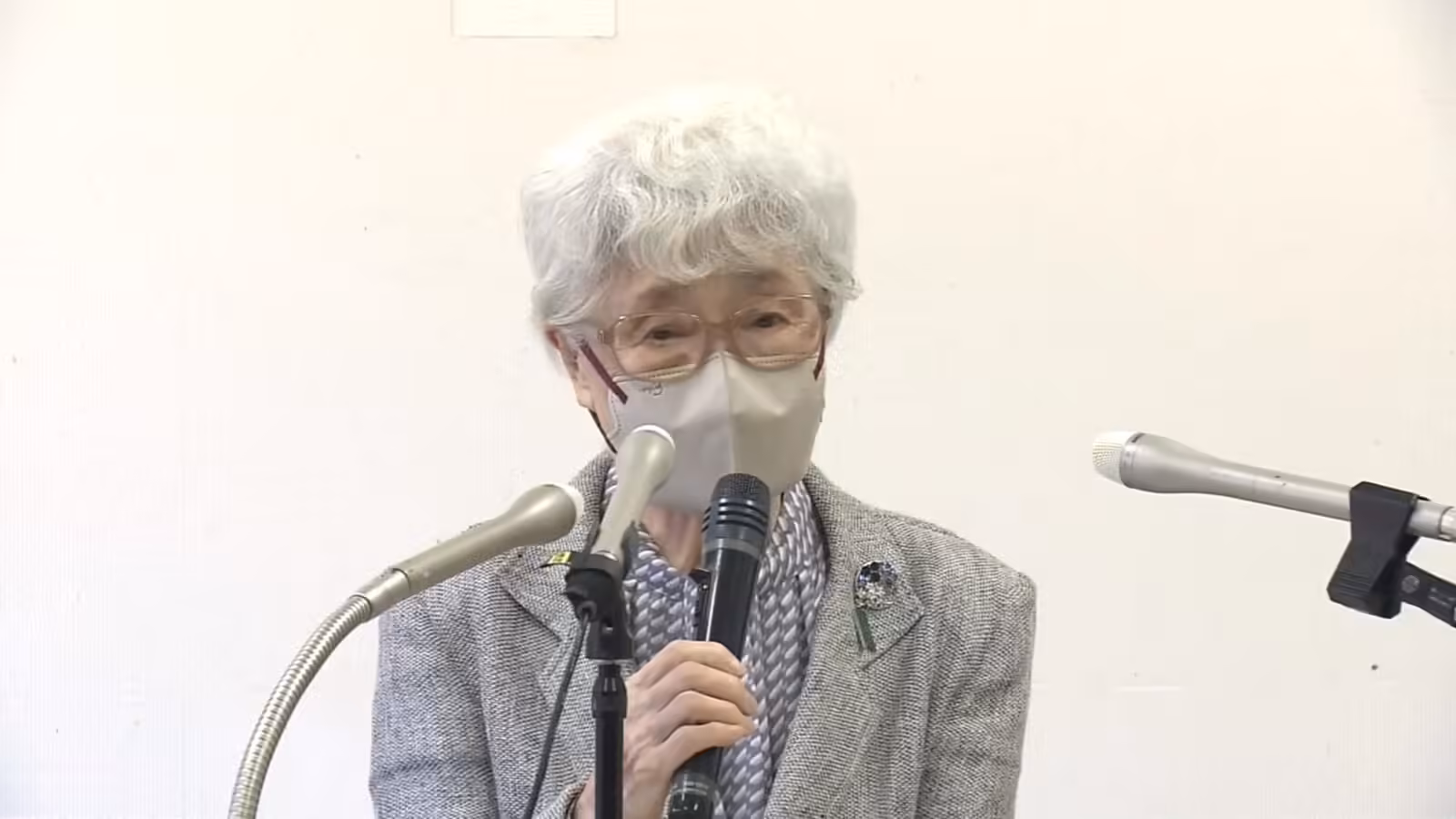 Mother of abduction victim appeals for early return