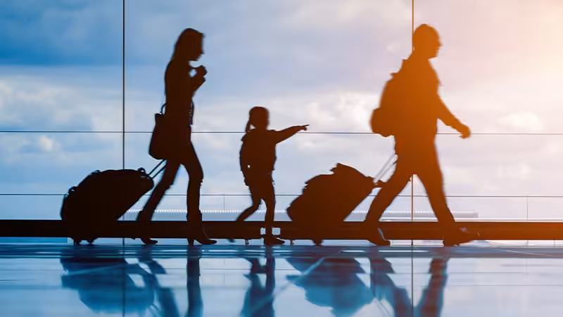 Nearly Half Of Tennesseans Delay Booking Holiday Travel, End Up Paying More