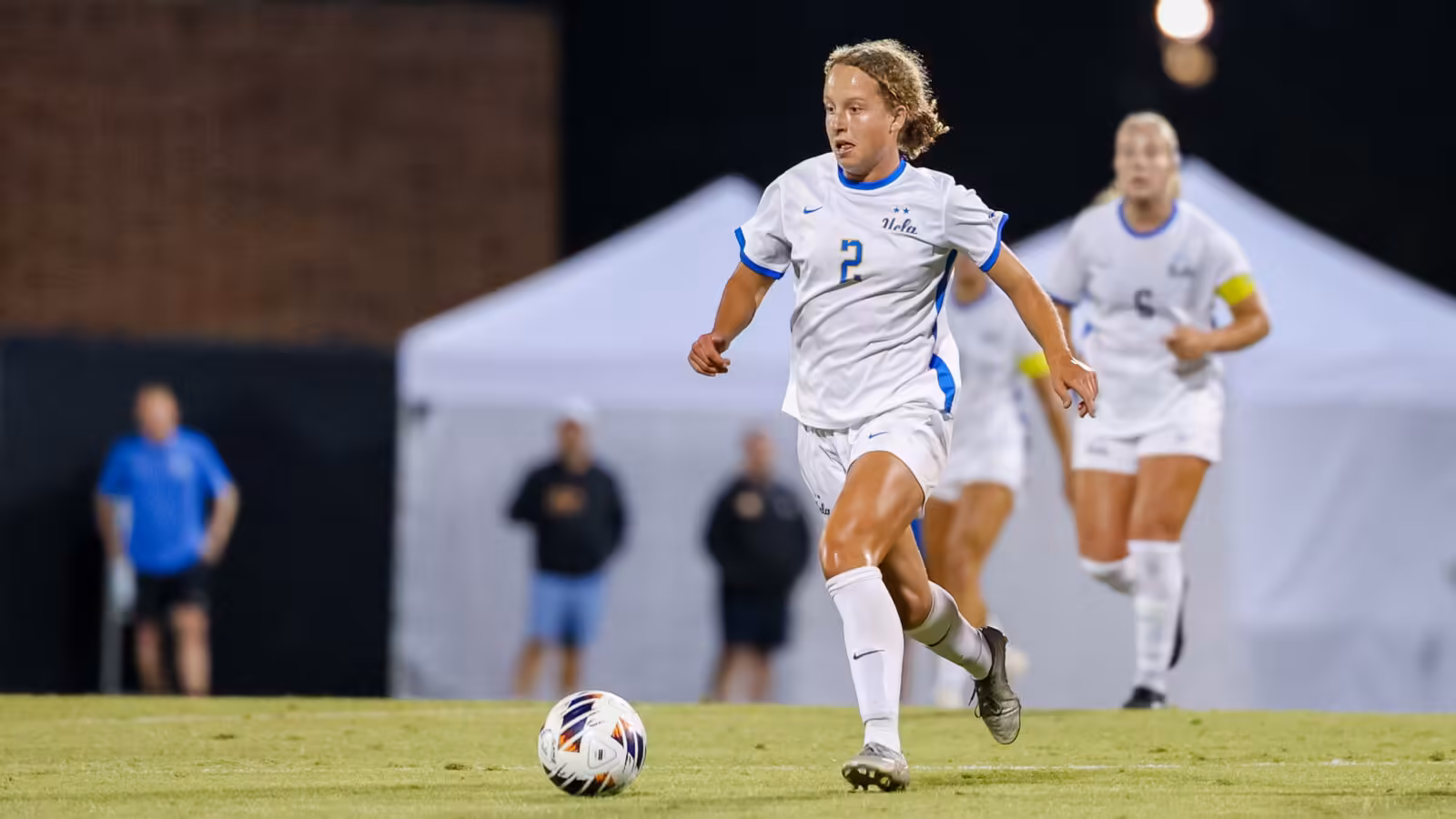 No. 10 Bruins Travel to Oregon Friday