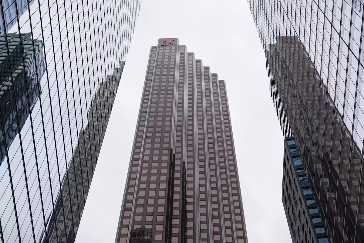 Open banking swings both ways for big banks on risks and opportunities: experts