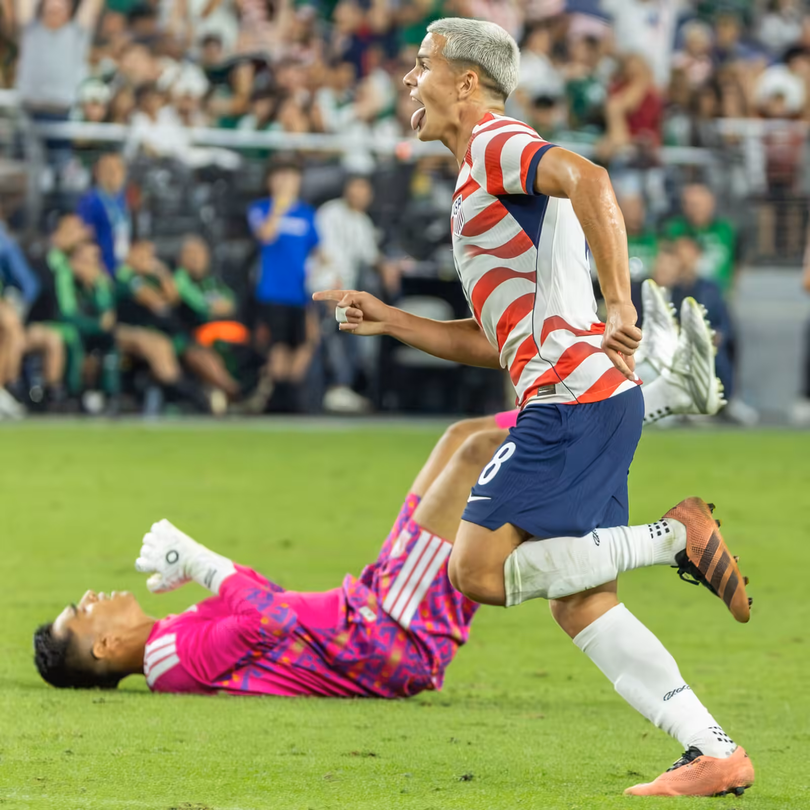 The U.S. men’s national team tops Mexico in a friendly in Glendale.