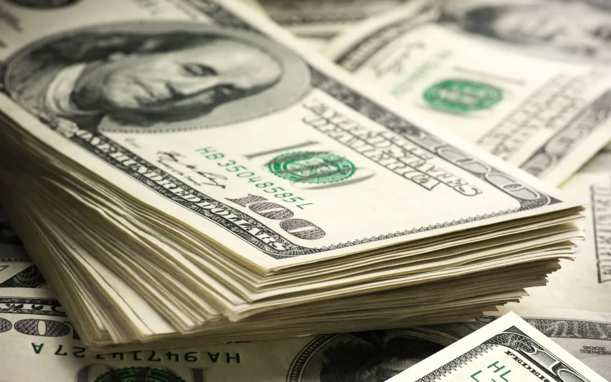 The dollar in Uruguay falls in the week, following Brazil, although it remains around $40