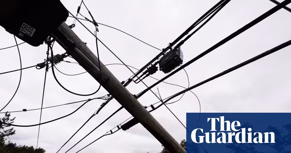 Thousands without power in Florida and Alabama as Isaias moves north | Hurricane Isaias