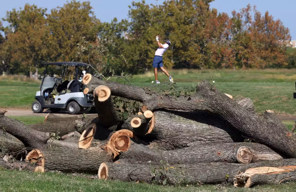 Trump says he will close historic D.C. golf course for 15 months of renovations