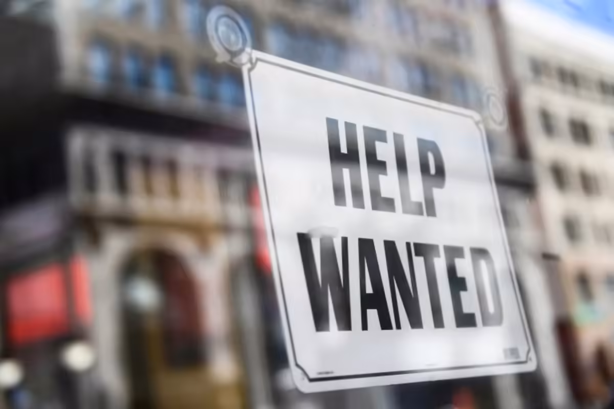 US posts weak job growth data in September