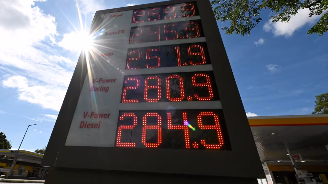 US presses Europe to release diesel reserves 'immediately' as Trump threatens export ban