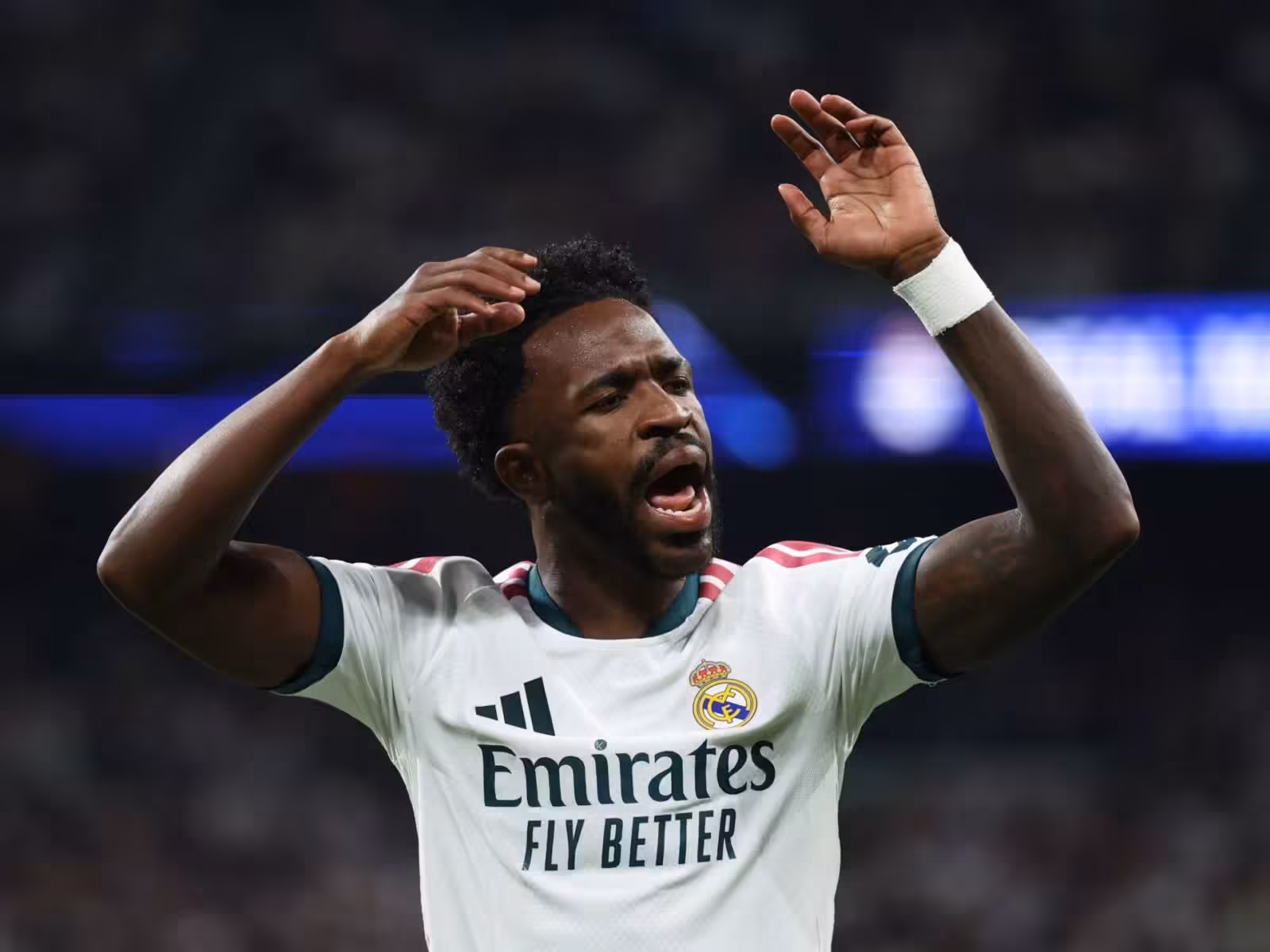 Vinicius apologises for hair-pull red card but could miss El Clasico | Football