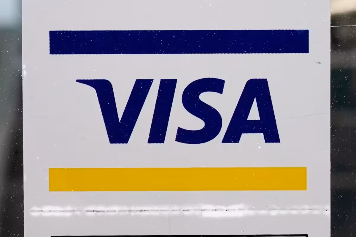 Visa gets approval to set up card clearing business in China