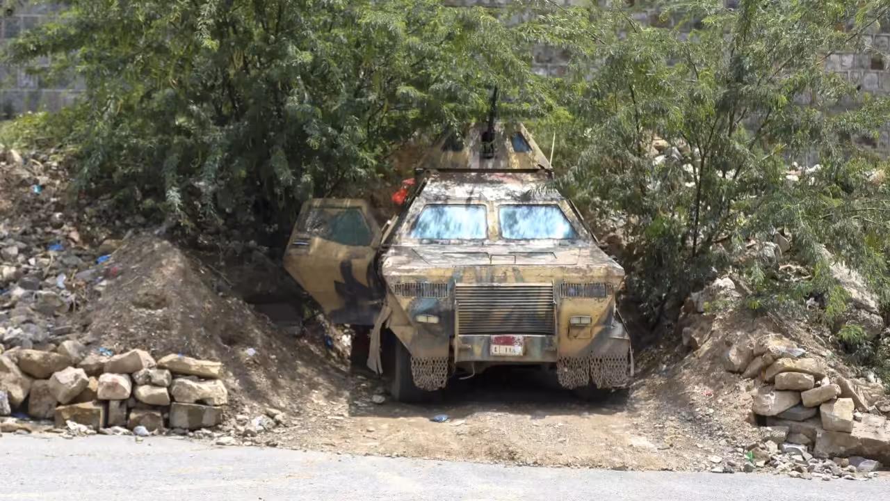 Yemeni government forces seize control of Bab el-Mandeb Strait, minister says